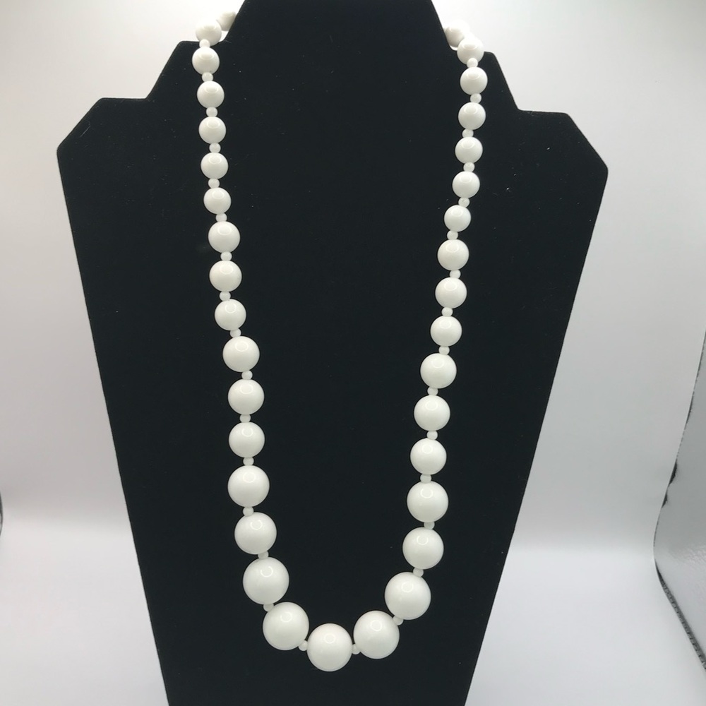 3 Elegant White Acrylic Beaded Layering Necklaces - Picture 9 of 12